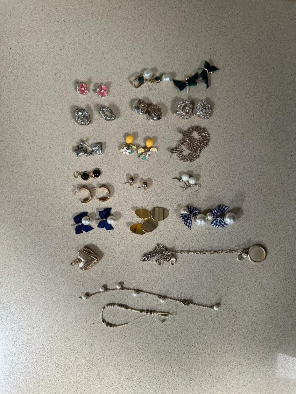earrings